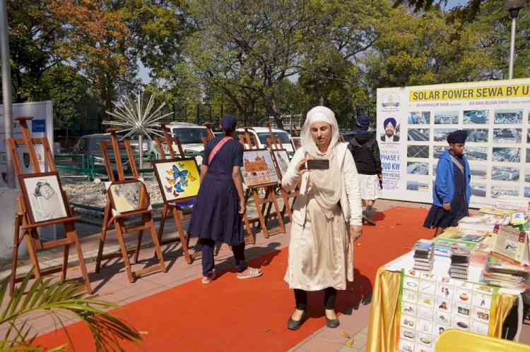 Artefacts, gatka mark daylong SIKHlens festival at Tagore Theatre