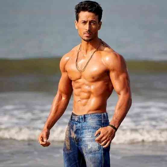 Tiger Shroff elated to work with Akshay Kumar on 'Bade Miya Chote Miya'