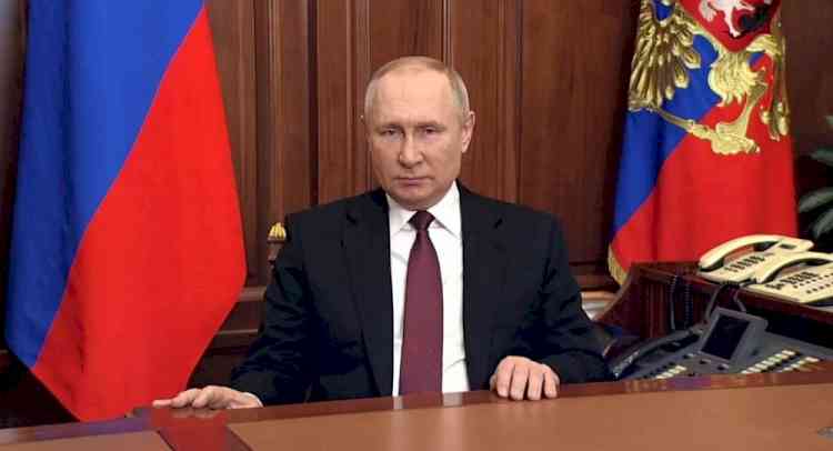 Putin ready to send negotiation team for talks as Russian troops encircle Kiev