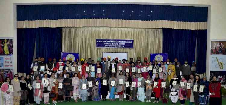 Award ceremony held at GHG Khalsa College Gurusar Sadhar