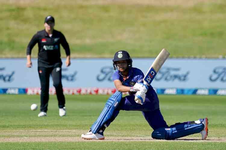 India defeat SA by two runs in Women's Cricket World Cup warm-up match