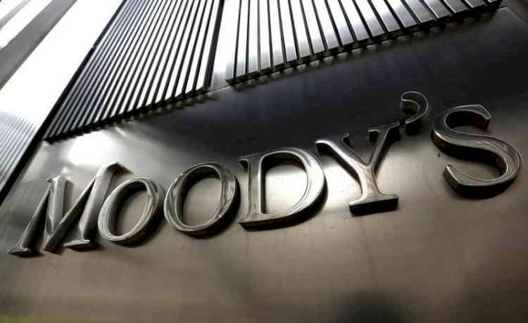 Russia's credit ratings downgraded to 'junk' by Moody's and Fitch
