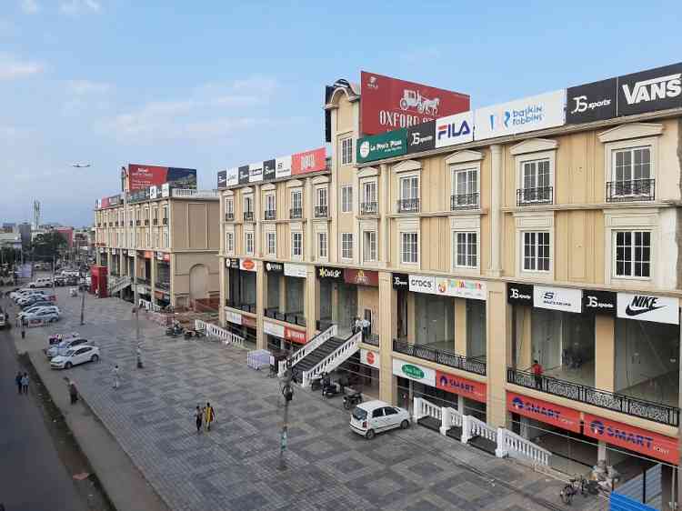 Oxford Street brings rare feel of high street in region, top brands engaged in fit-outs