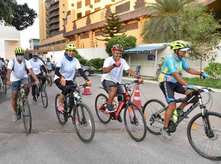 Manipal Hospitals celebrates its milestone towards kidney care with the first-of-its-kind Kidney Shaped Cyclothon