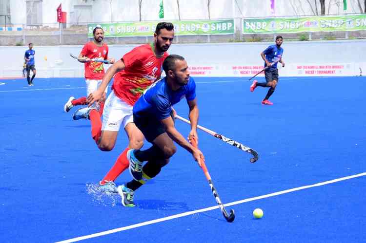 Inter-University Hockey: Bangalore, VBSP Jaunpur register huge wins