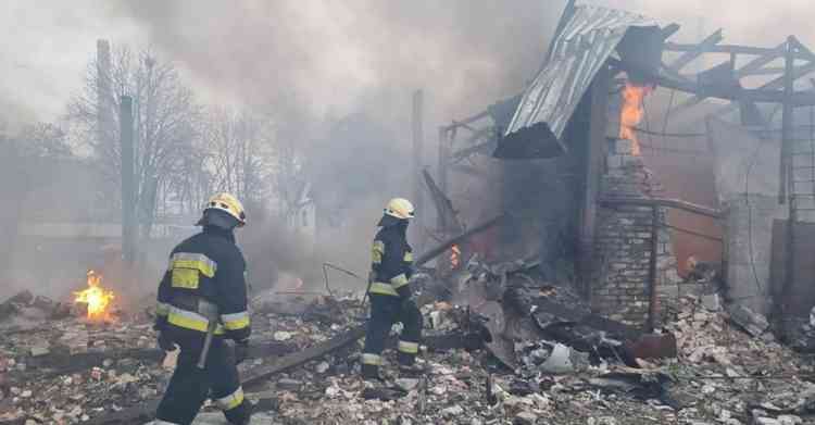 Russia strikes Ukraine's Dnipro city for 1st time, one killed