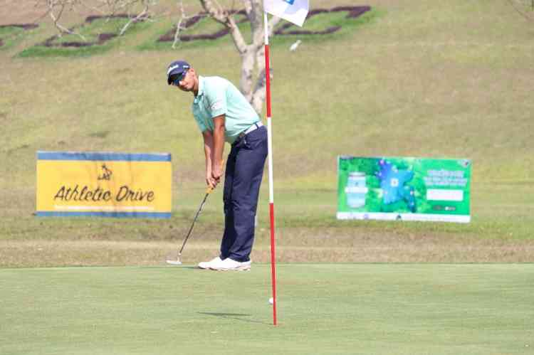 Chattogram Open: Kshitij Naveed Kaul powers ahead by five shots in third round