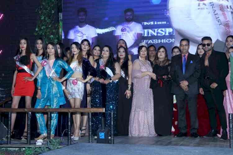 Tina Mago Miss, Lovleen Arora Mrs and Harshdeep Singh Mr. Inspiration Fashion Icon Season 3 Winner