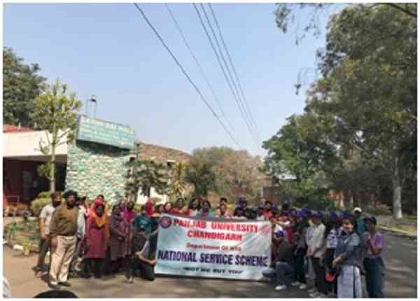 PU NSS Unit and PU Hostels hold Cleanliness Drive