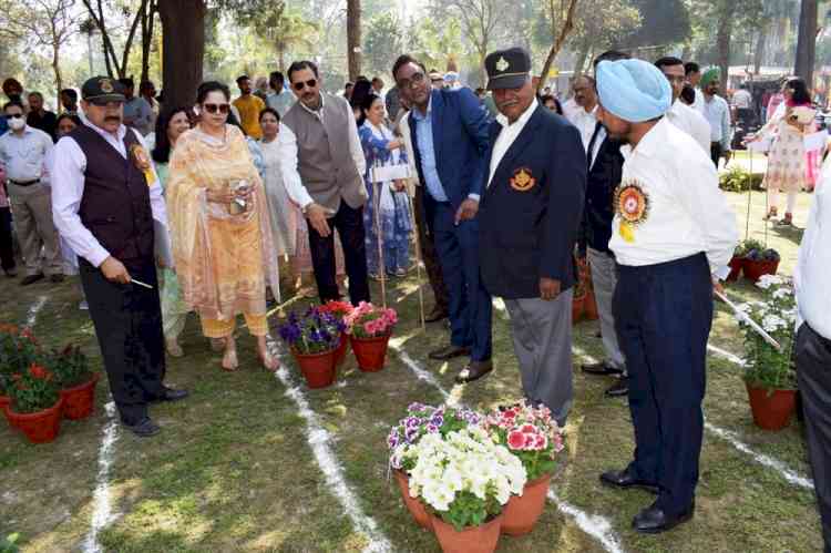 Flower show organised at Jalandhar Cantt 