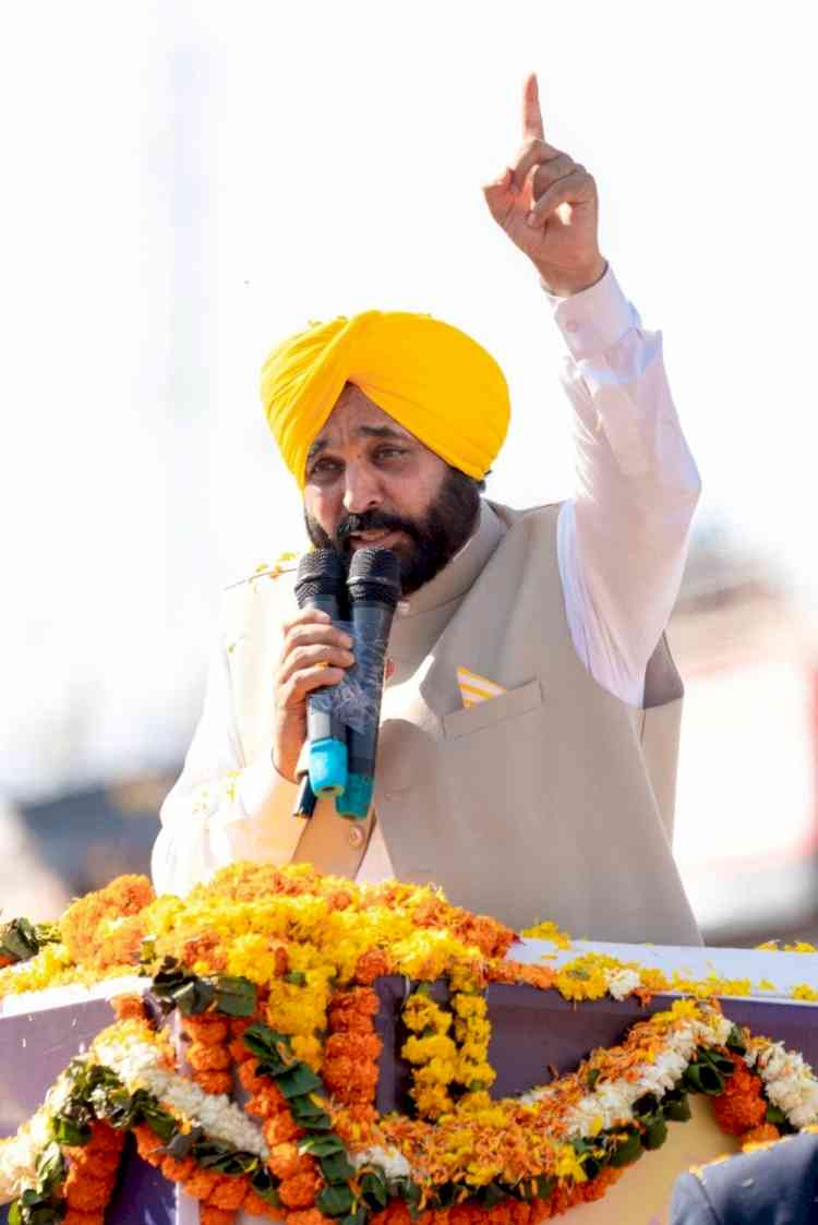 Bhagwant Mann becomes reason behind father-son reunion