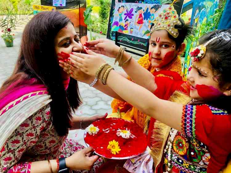 Children celebrated ecofriendly Holi