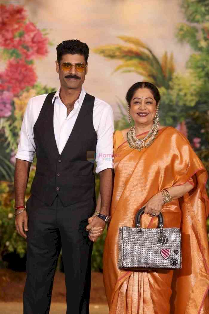 Sikandar joins mom Kirron Kher for family special episode of 'India's Got Talent'