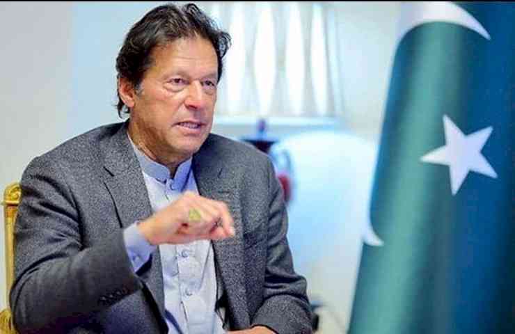 Founding PTI member advises Imran to step down