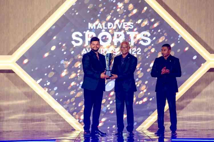 Suresh Raina felicitated with the 'Sports Icon' award at Maldives Sports Awards