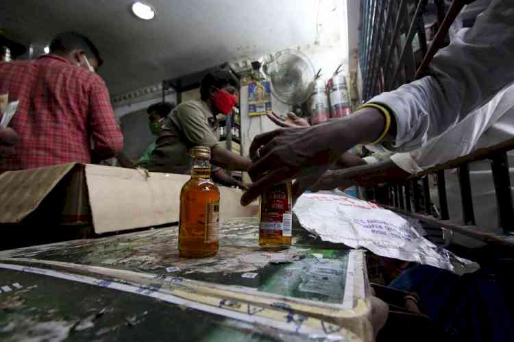 Bihar govt refuses compensation to kin of liquor tragedy victims