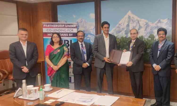 SBI signs first Co-lending agreement with IIFL Home Finance Ltd. for priority sector home loans