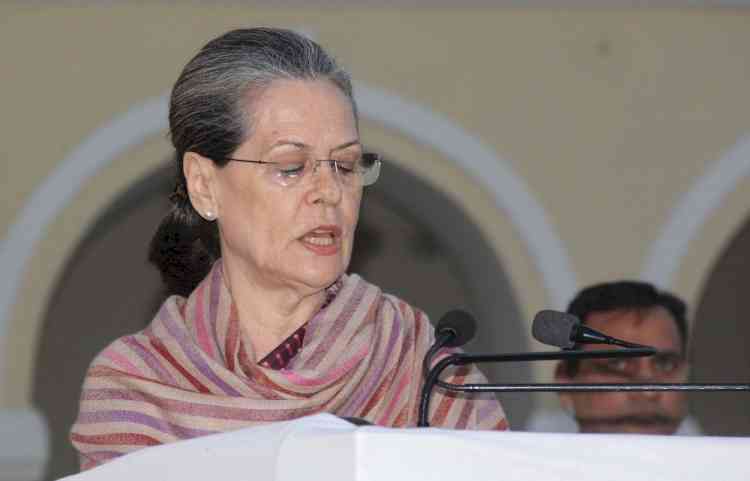 After meeting G-23 leaders, Sonia seeks reports on situation in various states