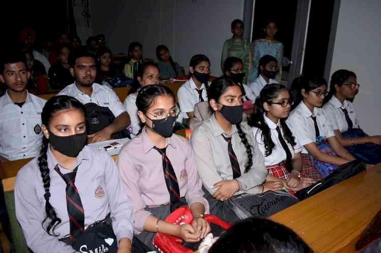 National Science Day celebrated at Lyallpur Khalsa College