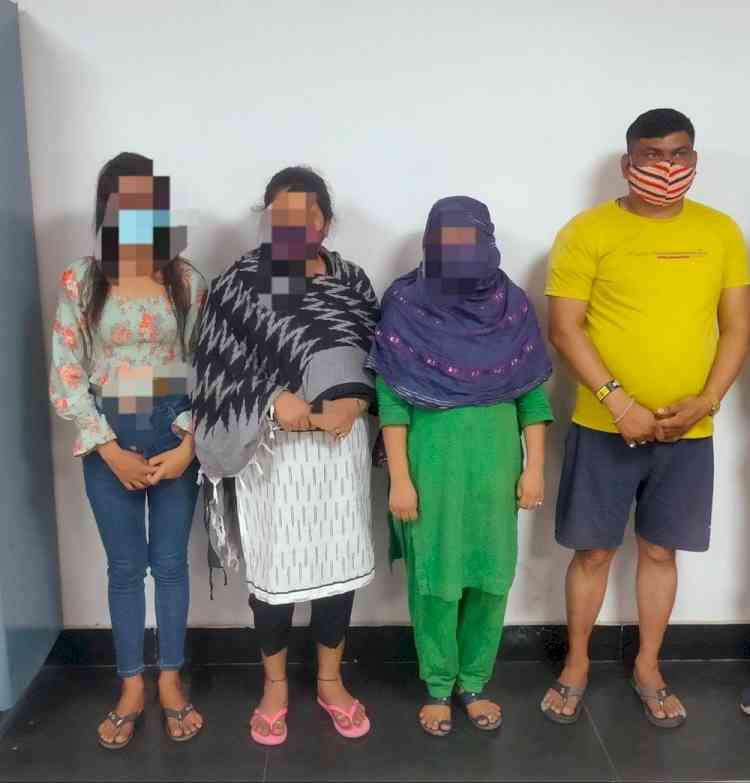 Sex racket busted in Delhi, 4 held