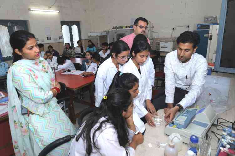 “Biochemical Analyzer” Workshop organized in Doaba College