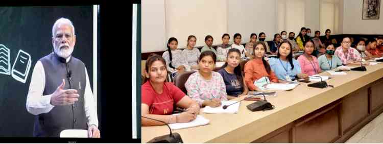 KMV students and faculty listen to PM Modi’s address on `Pariksha Pe Charcha’ 2022