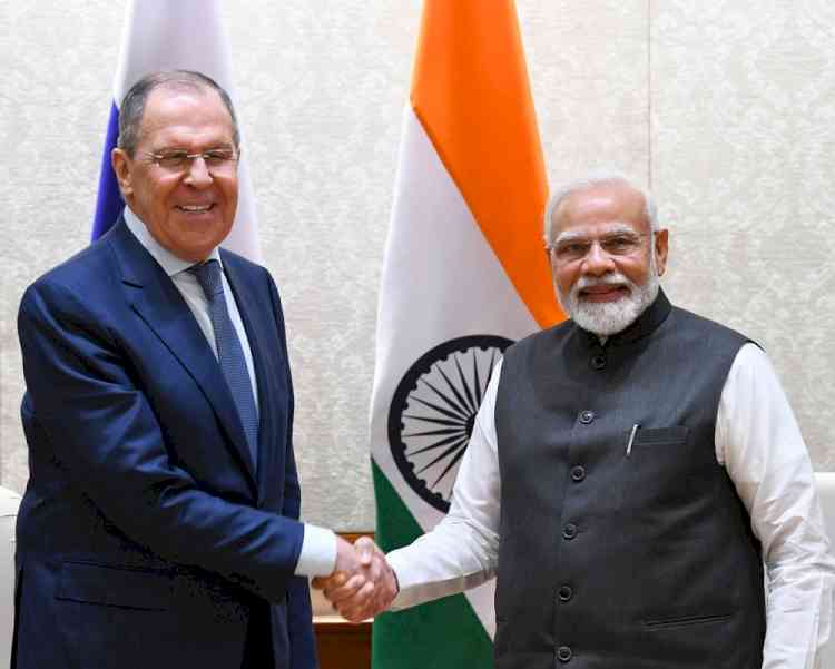Lavrov meets Modi, apprises him of Ukraine crisis, bilateral initiatives