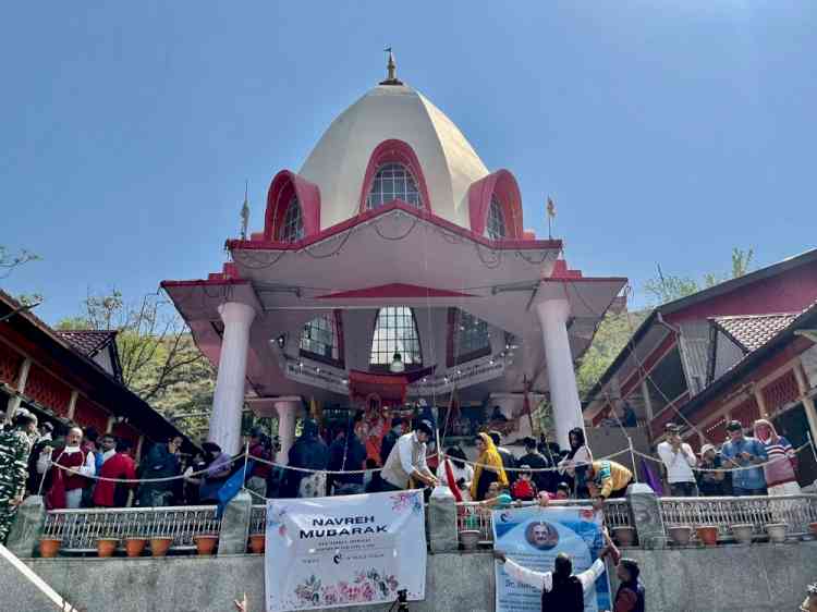 Kashmiri Pandits hold grand prayer meetings in Srinagar on 'Navreh'