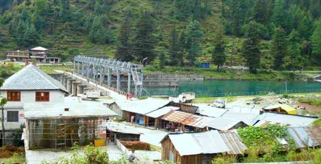 Shanta Kumar asks Himachal CM to raise issue to get Joginder Nagar Power House from Punjab