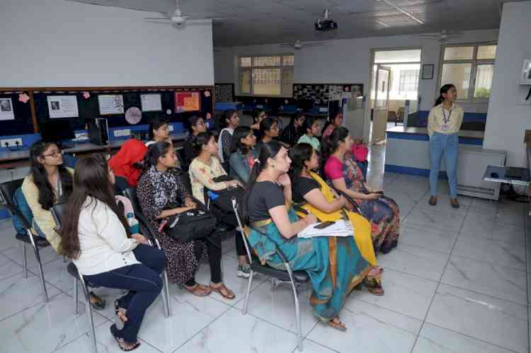 Department of Mathematics of PCM SD College for Women holds Powerpoint Presentation Competition