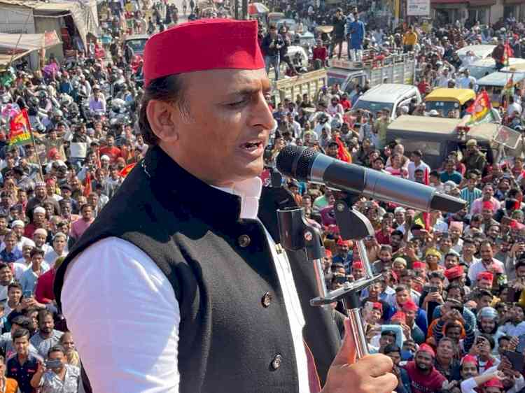 Akhilesh questions handling of Gorakhnath temple attack case