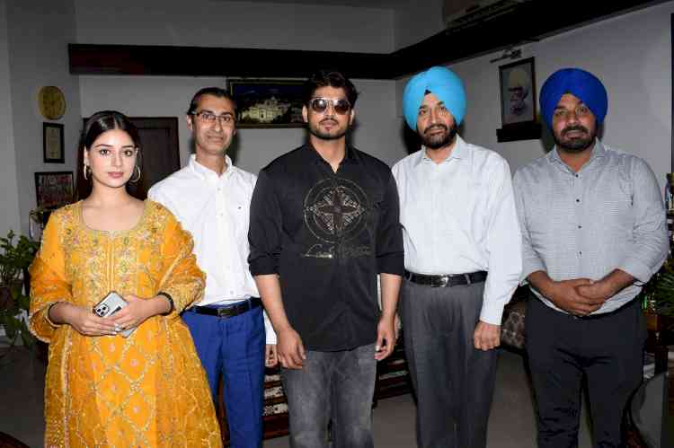 Team of Punjabi film `Lekh’ visited Lyallpur Khalsa College