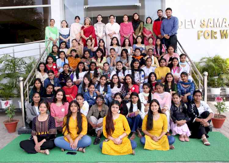 NSS Camp on ‘Swachh Bharat and Jal Shakti’ concludes at Dev Samaj College for Women