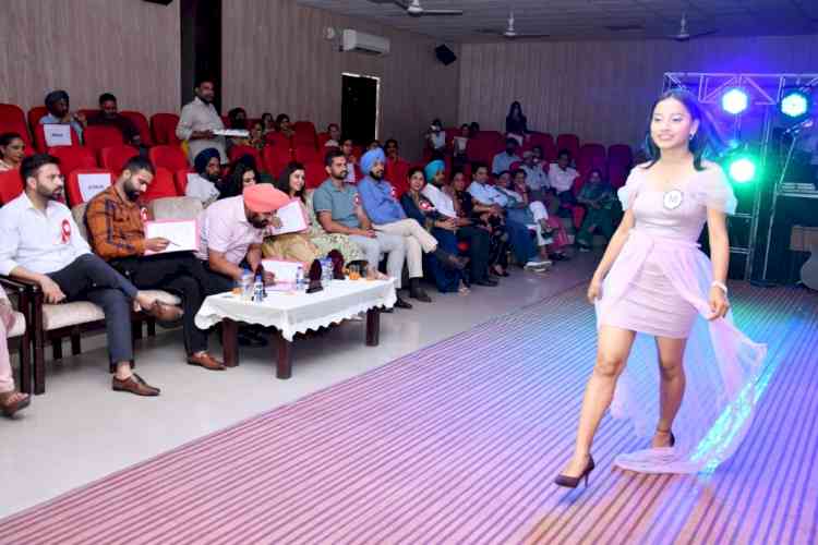 Cultural Fashion Show, ‘Miss-LKC-2022’ exclusively for female students