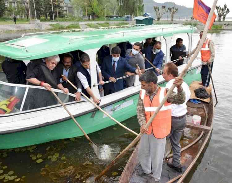 Lt Governor flags off unique Dal Lake rejuvenation initiative