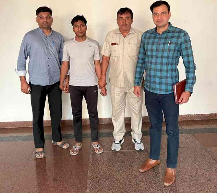Constable held in Gurugram for taking Rs 1.50 lakh bribe
