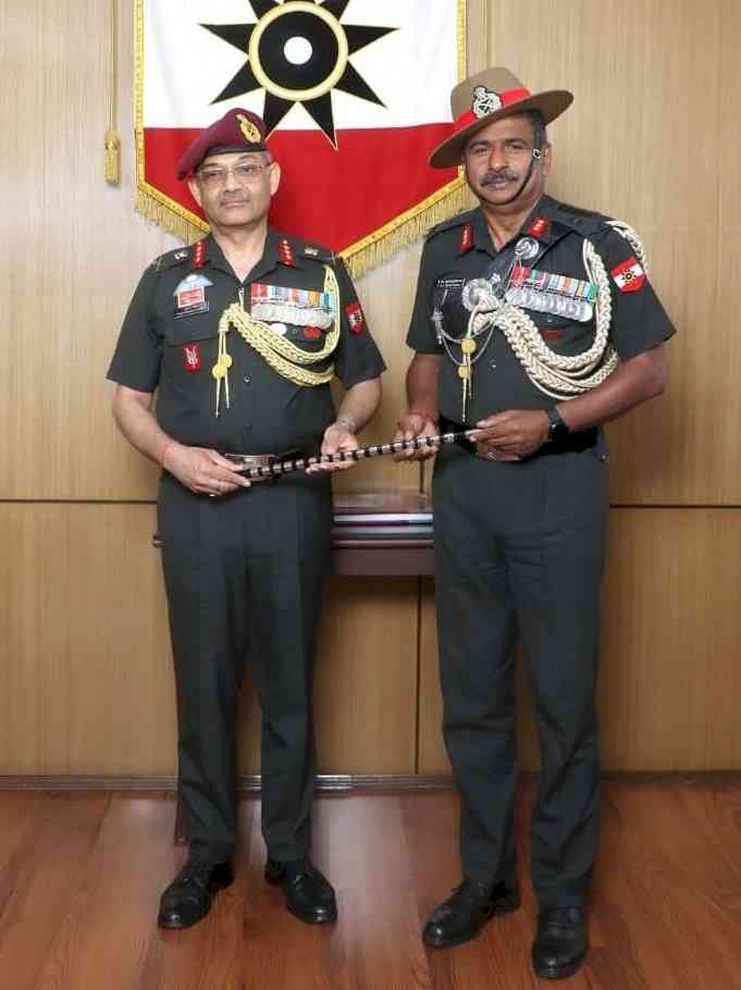 Lt General Pushpendra takes over Rising Star Corps command
