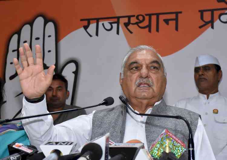 Hooda demands relief for wheat crop loss in fire