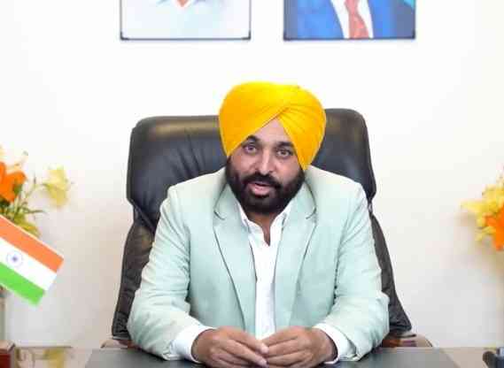 Mann announces 300 units of free power in Punjab
