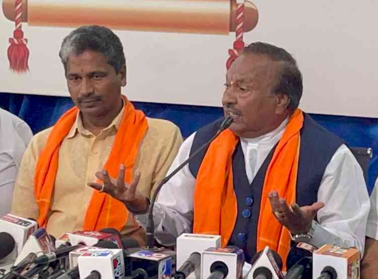 Not clear if contractor's death was suicide or murder: Eshwarappa