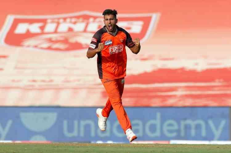 IPL 2022: Umran, Bhuvneshwar star as Hyderabad bowl out Punjab for 151