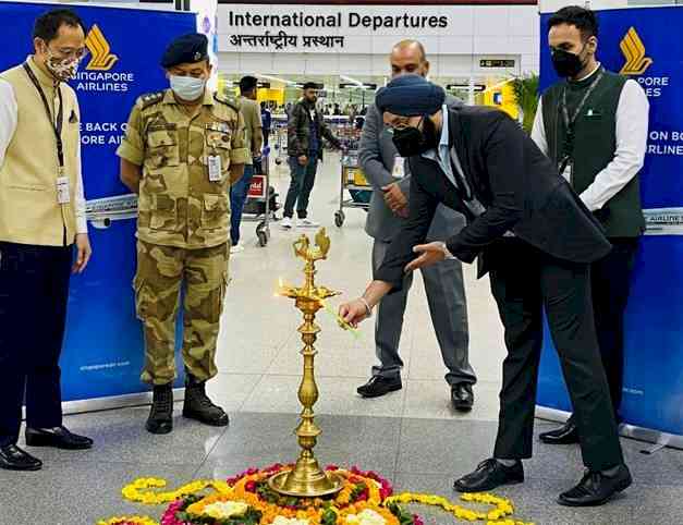 The Singapore Airlines Airbus A380 returns to Delhi 