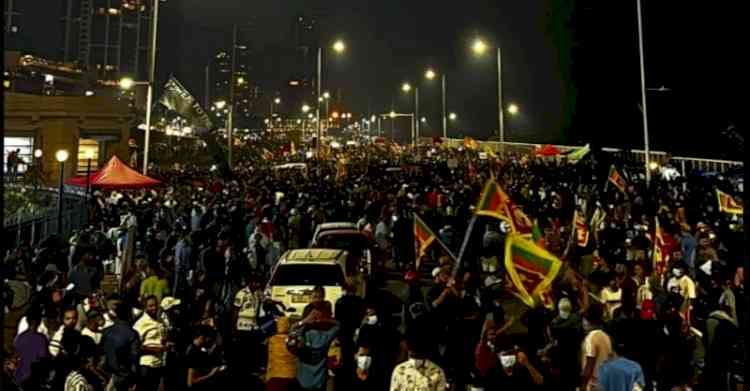 Sri Lanka: One dead, 12 hurt as police fire at anti-fuel price hike protesters