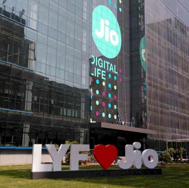 Jio Institute launches PGP courses, invites applications