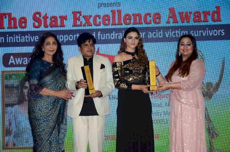 Director Chandrakant Singh and Actress Sezal Sharma received best Indian short film award for 'Parchaaiyaan'