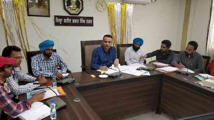 Administration holds pension adalat, forwards 29 cases to various departments for speedy redressal