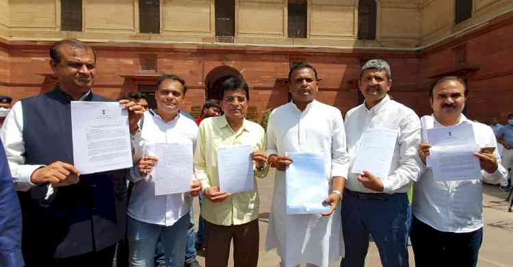 Maha BJP leaders meet Union Home Secy, demand probe in attack on Kirit Somaiya