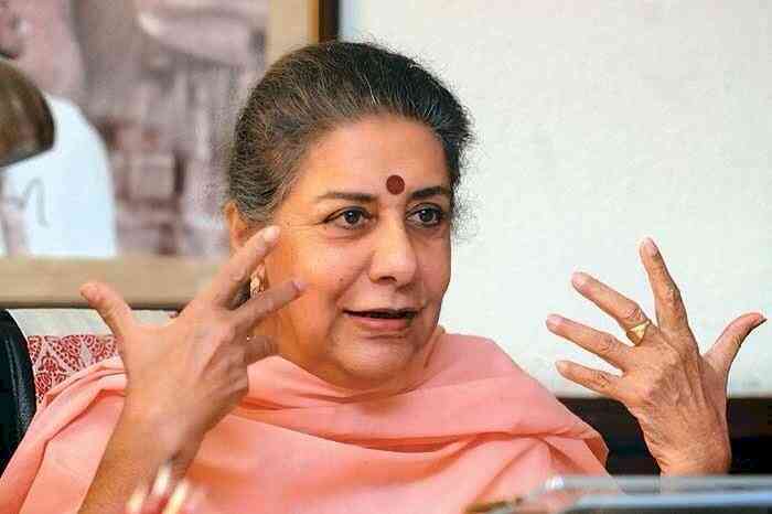 Return of Ambika Soni as Sonia Gandhi takes front seat