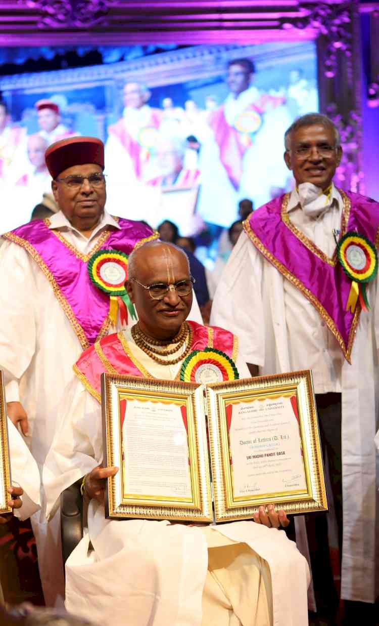 Bangalore University confers Honorary Doctorate Degree upon Madhu Pandit Dasa