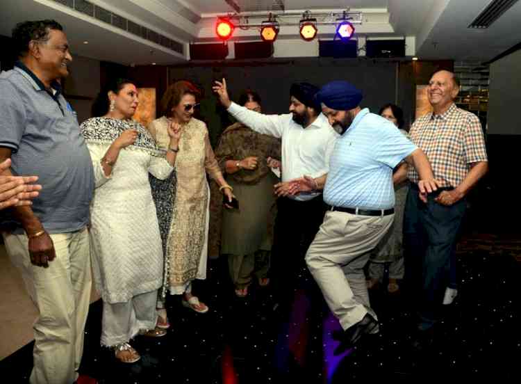 Knee replaced patients dance to Bhangra beats during patient connect program